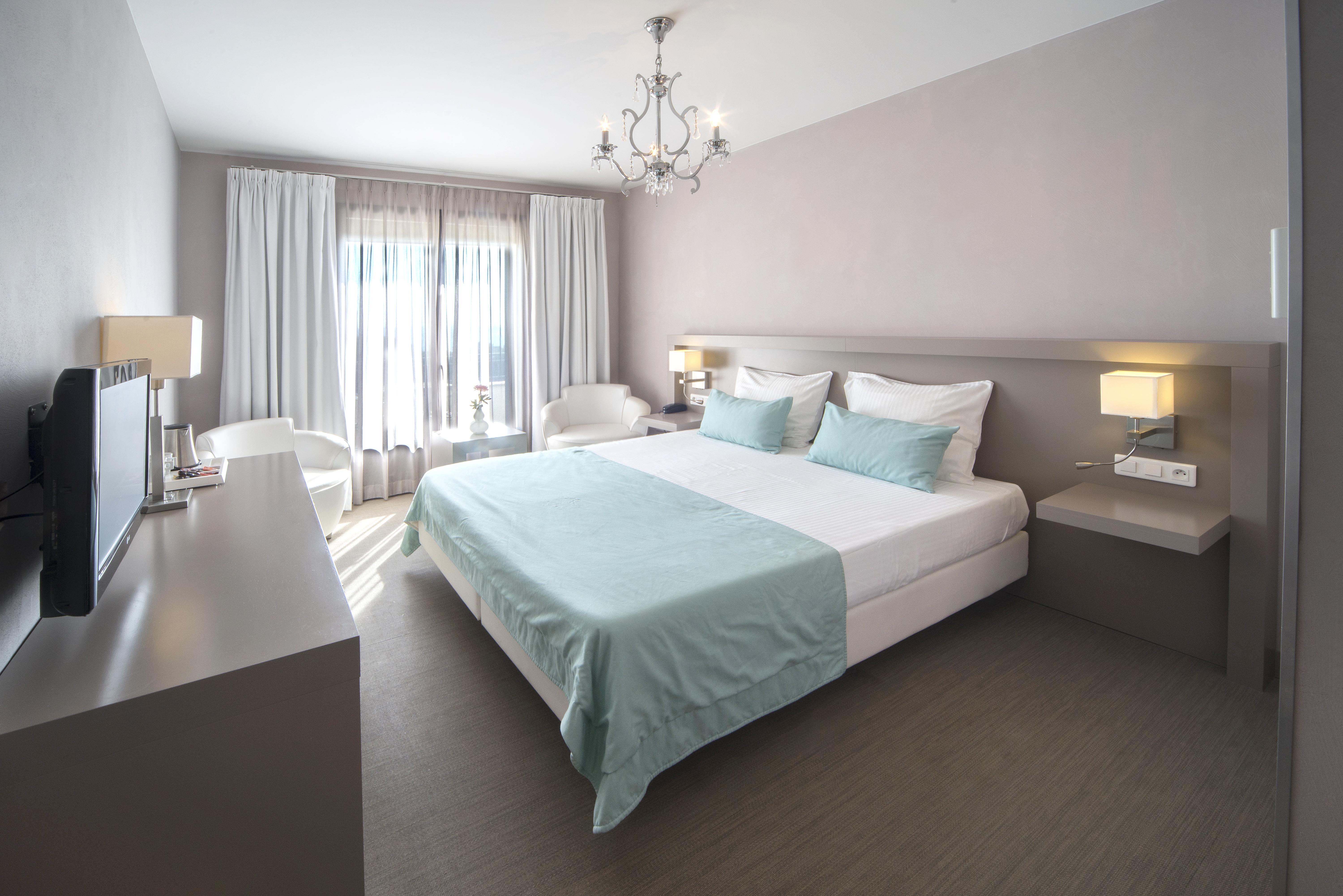 Van Der Valk Hotel Le Catalogne Saint Aygulf Exterior photo