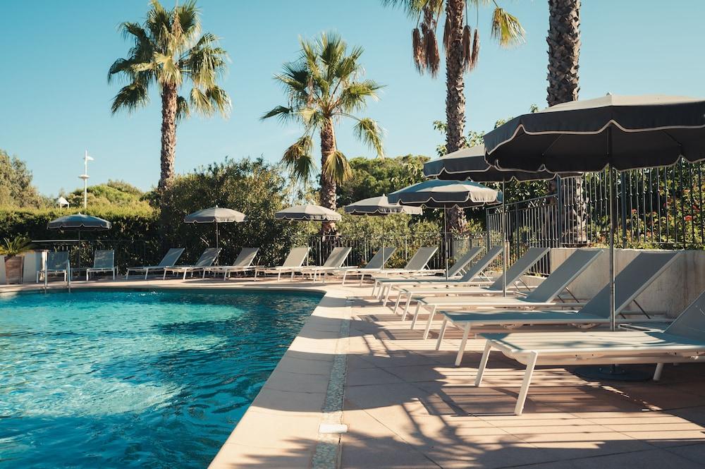 Van Der Valk Hotel Le Catalogne Saint Aygulf Exterior photo